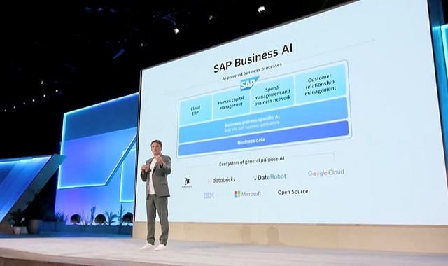 https://www.digital-achat.com/wp-content/uploads/2023/05/SApphire-Christian-Klein-on-stage-2-SAP-Business-AI-Orlando-05-2023-breve-05-2023.jpg